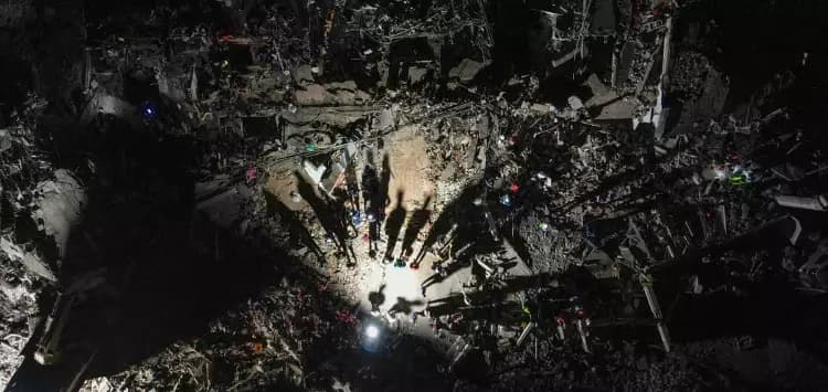 Número de mortos após terremotos na Venezuela sobe para 2.595