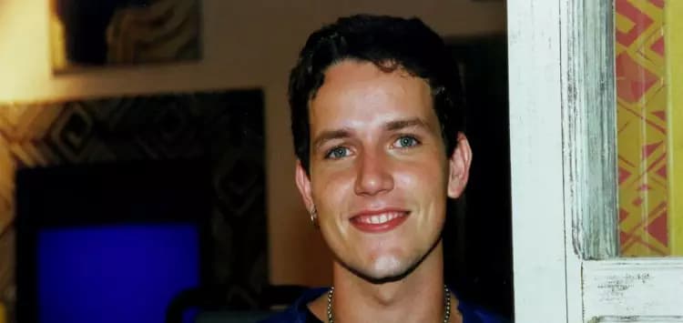 Ator Edward Boggiss morre aos 49 anos; velório acontece no Rio
