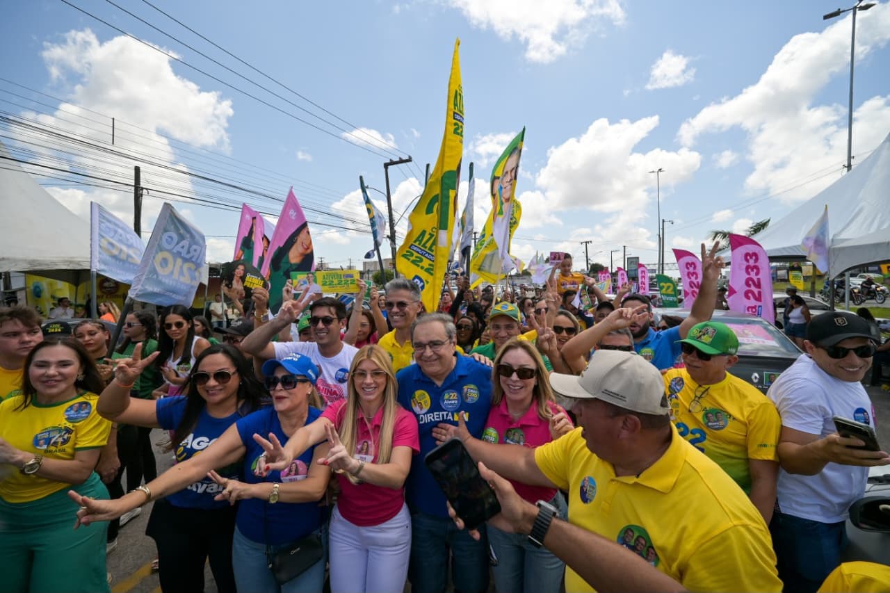 Onda 22 mobiliza Parnamirim: Álvaro Dias participa de grande adesivaço na Cohabinal com lideranças