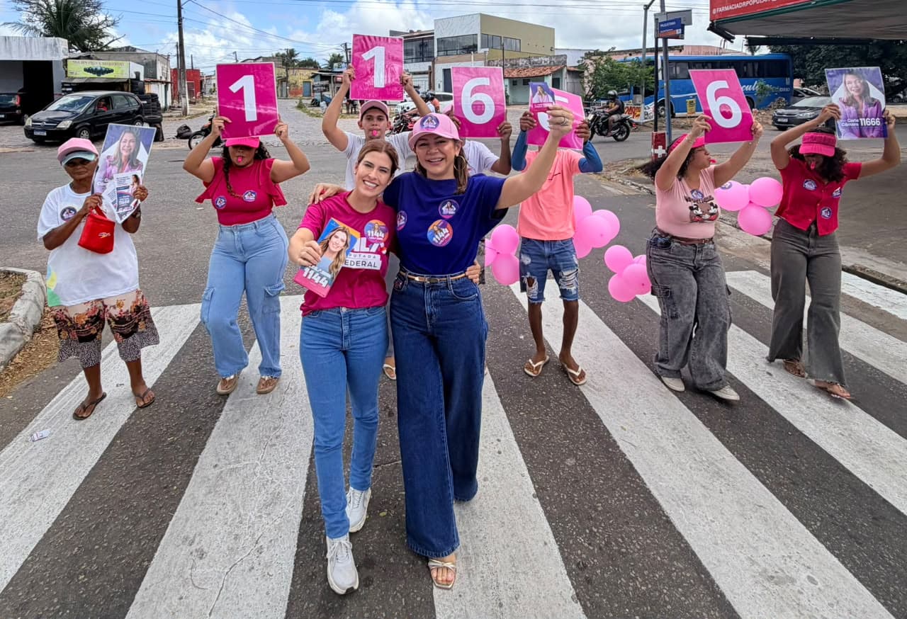 Major Carla Câmara declara apoio a Leila Maia durante panfletaço na Zona Norte de Natal