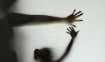 Uma em cada nove vítimas de feminicídio tinha medida protetiva ativa