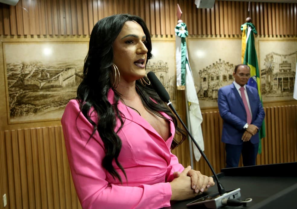 Thabatta Pimenta é a primeira mulher trans eleita deputada federal no RN
