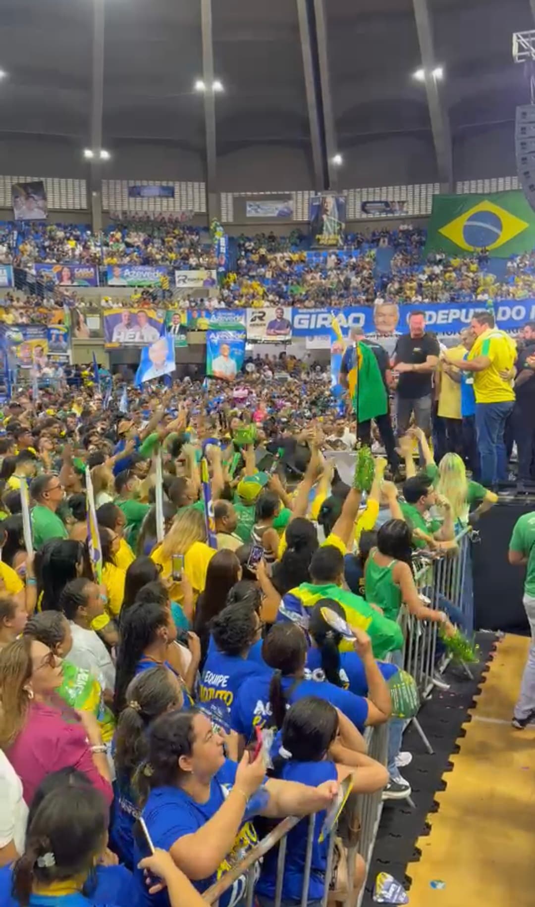 (Vídeo)Multidão lota Ginásio Nélio Dias em convenção que homologa Álvaro Dias ao Governo e Coronel Hélio ao Senado