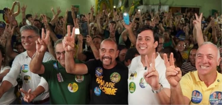 Encontro dos amigos do vereador Tony Henrique reúne grande multidão nas Quintas