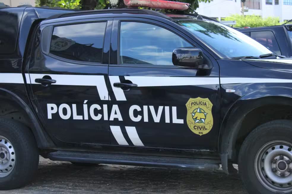 Mulher é presa suspeita de usar fotos de bebê na UTI para aplicar golpe do Pix no RN